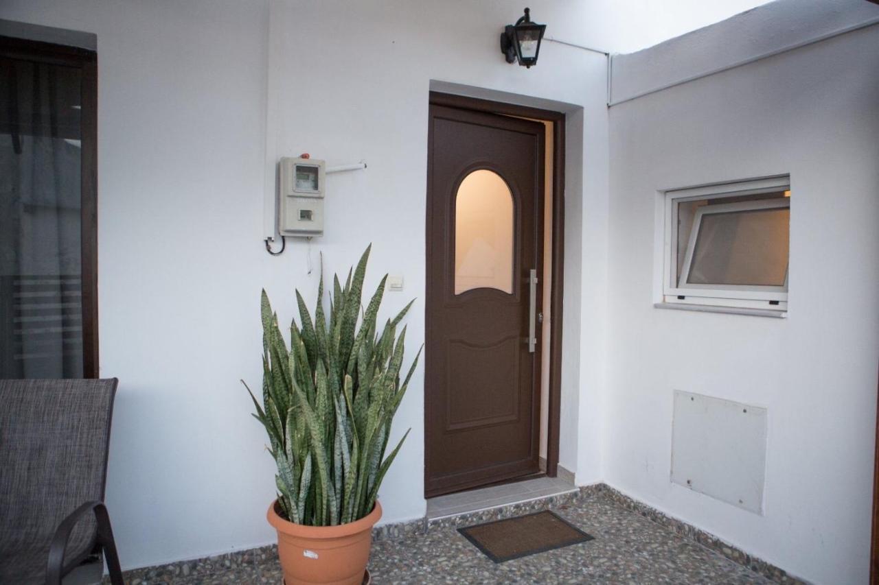 Grandmother'S House Apartment Psinthos ภายนอก รูปภาพ